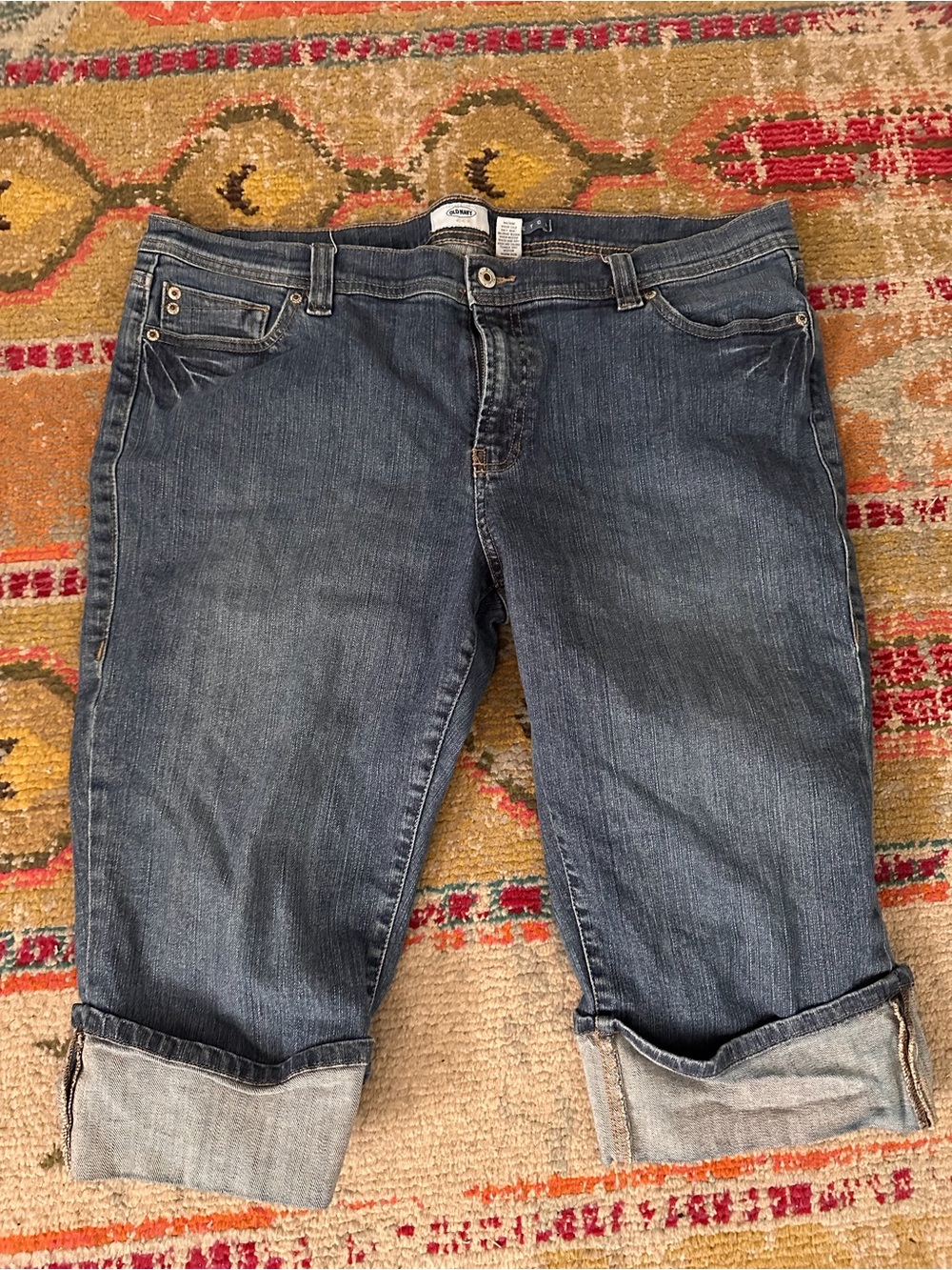 Old Navy Women’s Dark Blue Relaxed Straight Jean Capris